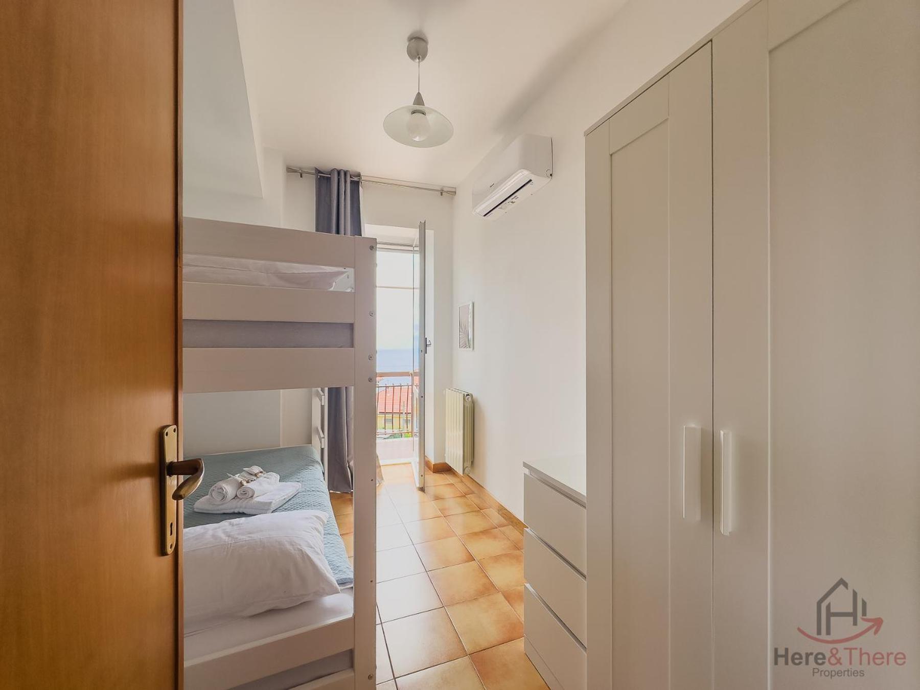 Garden & Sea View - Free Beach Access And Garage - Wifi Varraze Exterior foto